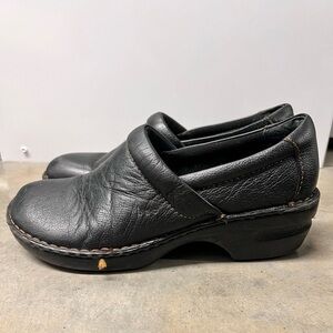 BOC Born Clogs Womens Size‎ 11 Black Pebble Leather Slip On Shoes Nurse Shoes